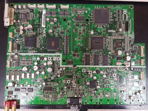 Mainboard	Samsung	PCB-5014A (MP4)	MAIN PWB	7S250144		6LSM-124EA300048	K4S641632F          PositionNummer:KT34-013