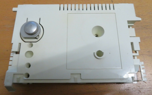 Geschirrspülmaschine Steuer-Module/ Bedienteil 	Whirlpool / Bauknecht	461972493301 	UCB-IC-P7-A2-M	UCB-IC-A2-LOW	220-240 Volts 50-60 Hz	461972460952	WK:0308 / SW-VER:012  (Gbr)          PositionNummer:WG21-010