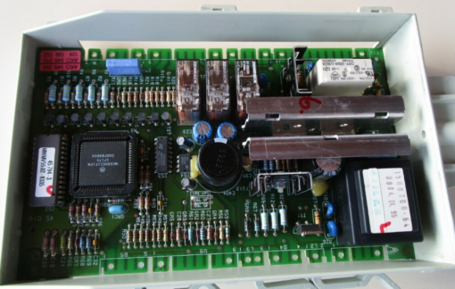 Waschmaschine Elektronik AEG	AKO 546 668	129 6797 33	RF 04E4D0	 12451870	AKO 02P	12451860 (Gbr)       PositionNummer:W32-010