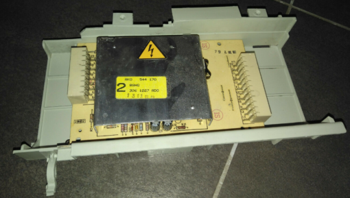 Waschmaschine Elektronik Bosch / Siemens 	AKO 544 170	BSHG 306 1227 AC2	1328830	2	93121192	2G02 (Gbr)       PositionNummer:W03-171