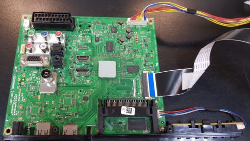 Mainboard	Grundig 	VTT190R-2	LZVZZZ	33600075	40VLE5324BG	1336015625	LTA400HM23-001 (Gbr)          PositionNummer:KT38-168