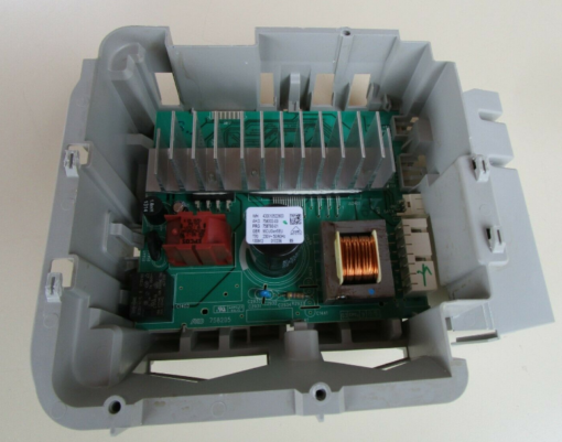Waschmaschine Elektronik Whirlpool / Bauknecht	WH 400010522600	AKO 758202-03	PRG 758793-01	GER MCUGEN5EU	140715 011200 86	T70 / AKO 758205 (Gbr)       PositionNummer:W33-172