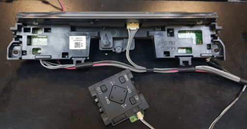 Fernseher Bedienteil	Sony	J20H076 / J20H077	179851121	4-​474-893	2878D-J20H077		CCAI13LP1890T5 / MCLJ20H076         (Gbr)    PositionNummer:SB33-884