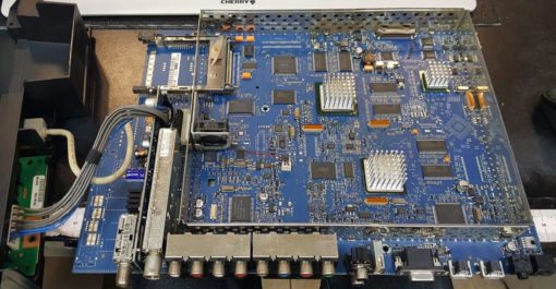 Mainboard	LOEWE	89935 064	003011 8263	89222 228150	70185 050	 029598	CONNECT 32 MEDIA / ART NO 67406 U82 / SER NO 01505 / CH-TYP L2710  (Gbr)          PositionNummer:KT22-891