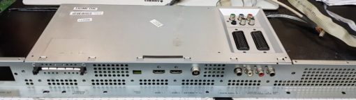 Mainboard	Philips 	3104 328 45483	V89.0-03891	636.3 EH.A	S310432845483 / SW 310433702441	 384010454831013204	SSB42FHPBJD / MON 0636A / 3104 301 2528.1   (Gbr)          PositionNummer:KT29-906