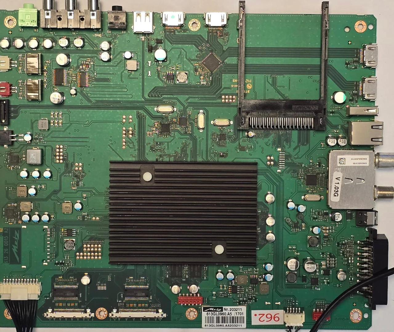 MAINBOARD METZ 42TW46 613 26 0015 A2 61344 0773.A1 Nr. 203211 613GL0960.A5/1701 613GL0960.A5203211 (Gbr) PositionNummer: KT09-962