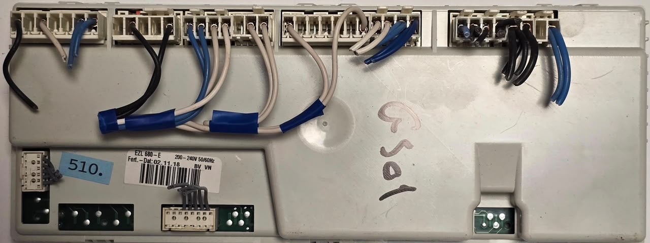 GESCHIRRSPÜLMASCHINE STEUER-MODULE BEDIENTEIL MIELE EZL 680-E Mat.-Nr. 10349211 KD-Mat.-Nr. 10349211 PG 8055/56 EZL 680-E 200-240V 50/60Hz Fert.-Dat:02.11.18 BV_VN (Gbr) PositionNummer: GS01-510